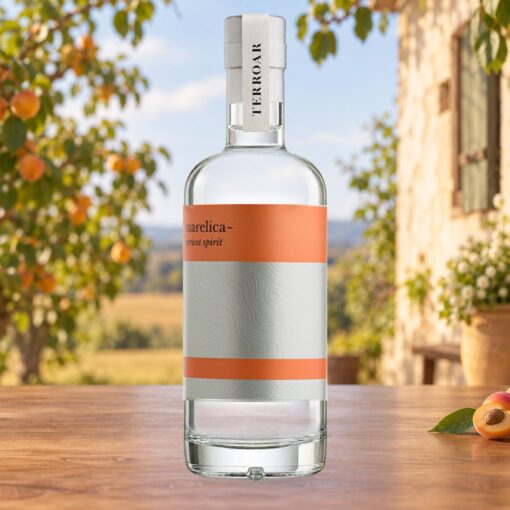 TERROAR Marelica 0,7L voćna rakija od marelice, alkoholno piće s voćnim mirisom i prepoznatljivim okusom.