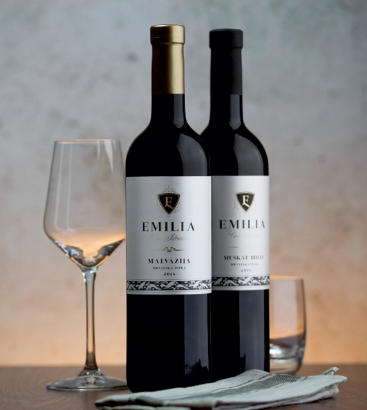 Vina Emilija Graševina i Malvazija – dva vrhunska bijela vina iz Hrvatske s prepoznatljivim okusima i aromama
